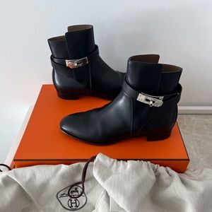 Hermes Neo black leather ankle boots size 37.5